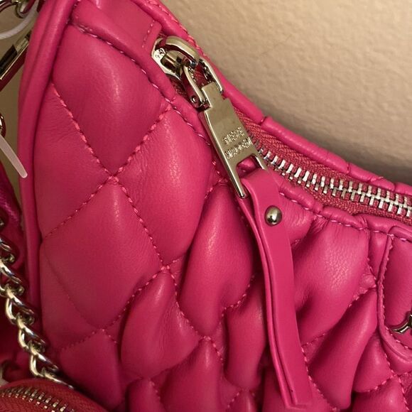NWT Steve Madden (Bvital) Quilted Crossbody Bag w/ AirPod Coin Pouch - Fuchsia - Picture 15 of 17